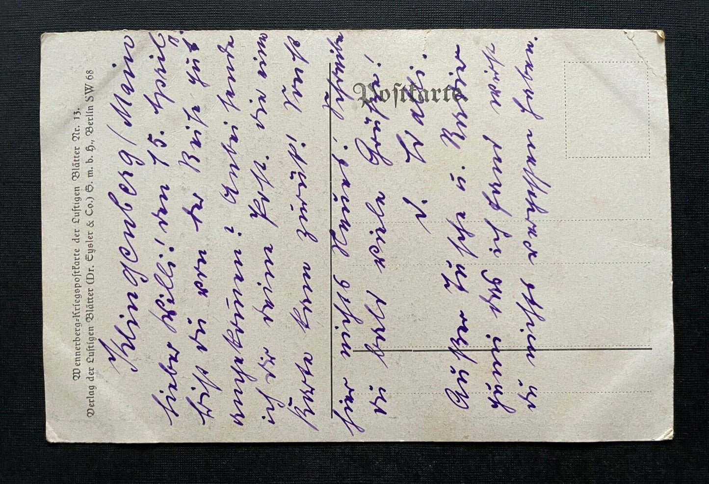 Der günstige Heeresbericht Zeitung Frauen Hund Sessel Militär Krieg 400445 TH D