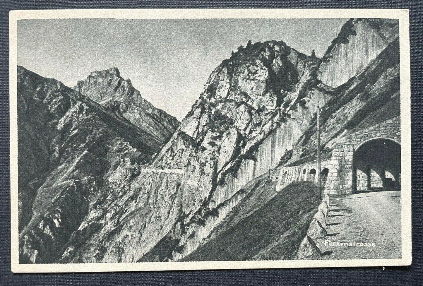 Flexenstrasse Flexenpass Gebirge Berg Tunnel Vorarlberg Österreich 402627 TH C
