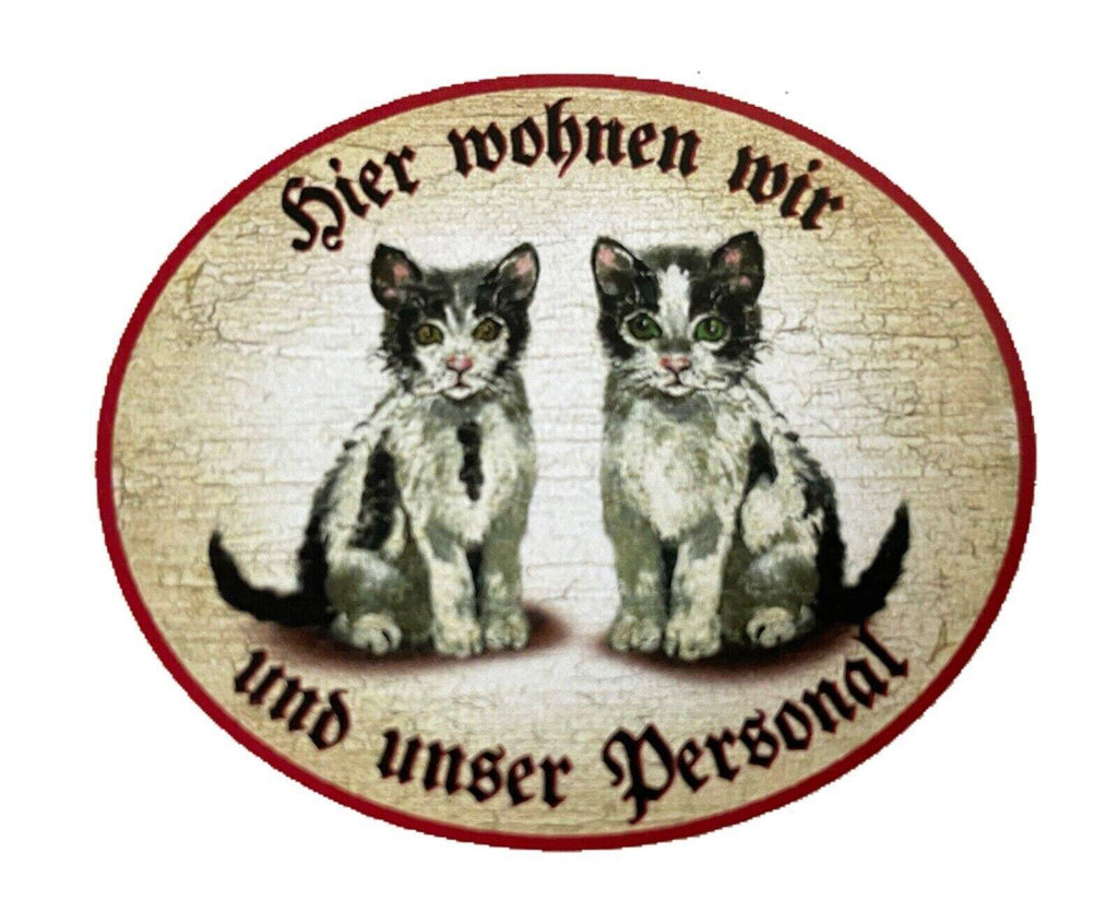 Kuk nostalgie holzschild "hier wohnen wir u.u. personal“ duo katze junges sw