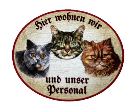 Kuk nostalgie holzschild "hier wohnen wir u.u.personal“ trio katze tabby blaurot
