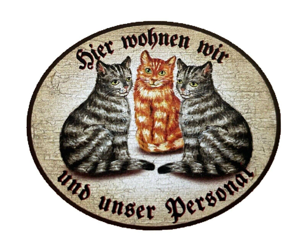Kuk nostalgie holzschild "hier wohnen wir u.u. personal“ trio katze tabby rot