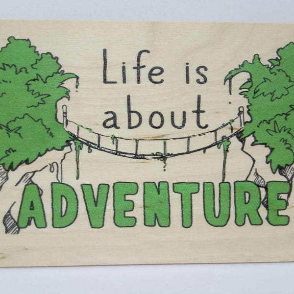 Holzpostkarte magnetisch "Life is about Adventure" 14x10 Birkenholz 50298
