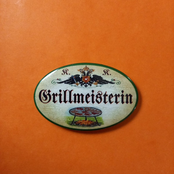 Nostalgie KuK Flaschenöffner Magnet Grillmeisterin