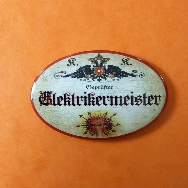 Nostalgie KuK Flaschenöffner Magnet Geprüfter Elektrikermeister