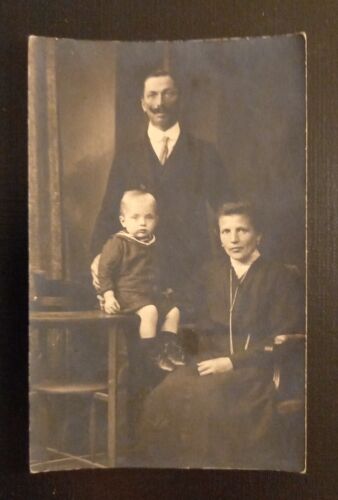 Familie mit Kind Porträt 400554 Ga E
