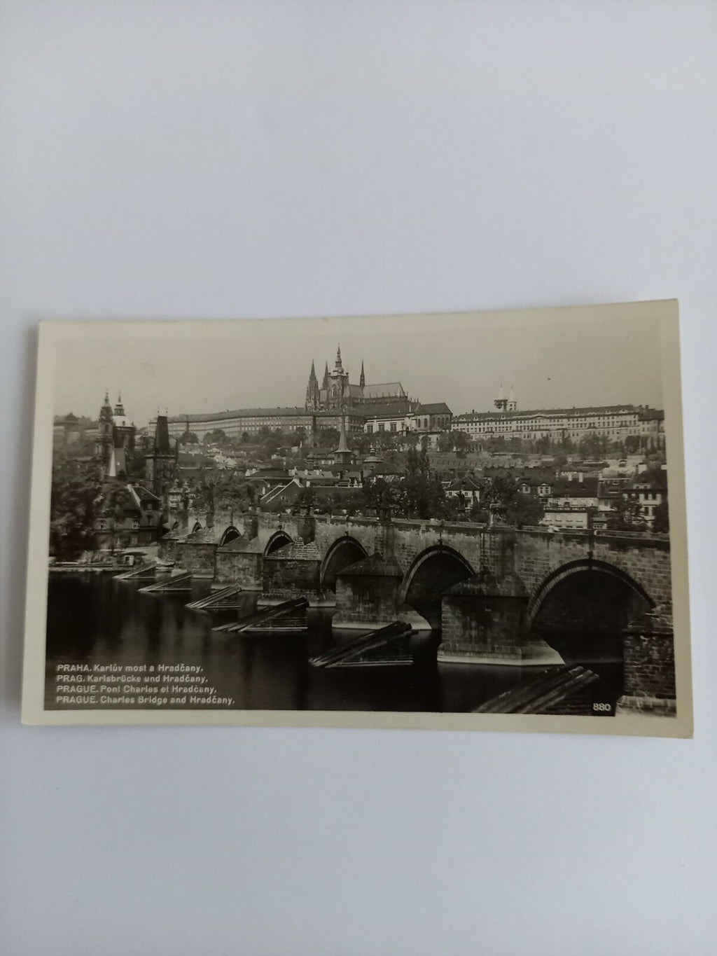 Praha 719