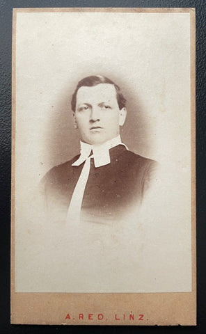 Foto Porträt Geistlicher Talar Kollar Kragen A.Red Linz ca.10,6x6,1cm 400651 TH
