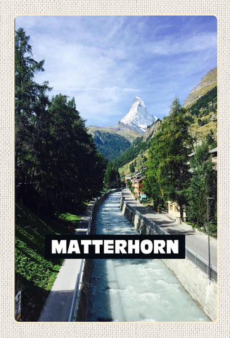Schild Spruch Matterhorn Schweiz Fluss Dorf Wald JW