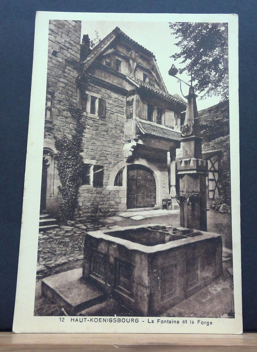 Haut Koenigsbourg La Fontaine et la Forge JW 18031 C