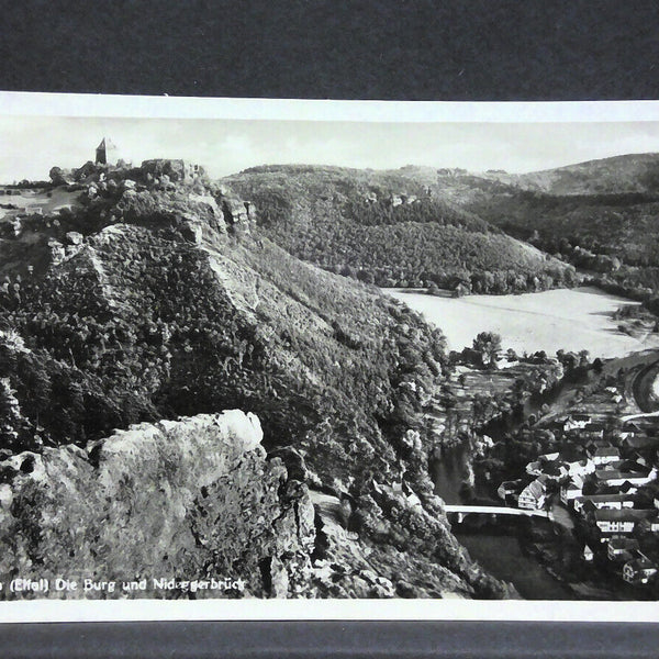 Nideggen Eifel Die Burg und Nideggerbrücke 140453 jw J