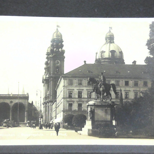 München Odeonsplatz 40106 jw J
