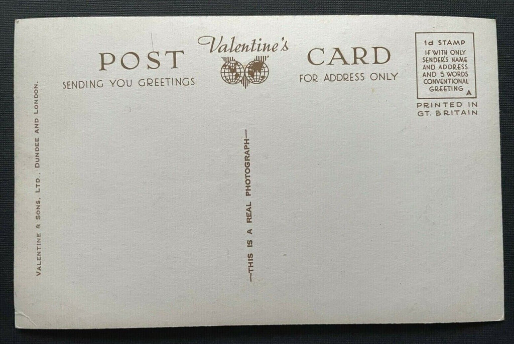 The Castle & Princess Street Edinburgh Burg Stadt Strasse Schottland GB 401027 A
