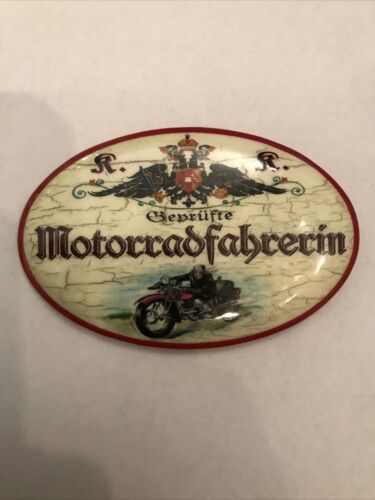 K&K Nostalgie Flaschenöffner Magnet Motorradfahrerin 7x4,5cm