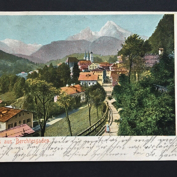 Gruss aus Berchtesgaden Blick auf Ort Kirche Alpen Bayern Deutschland 400848 TH