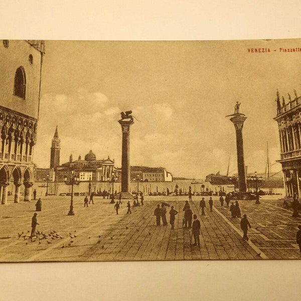 Venezia Venedig Piazzetta Piazza Platz Tauben 50322 Shit