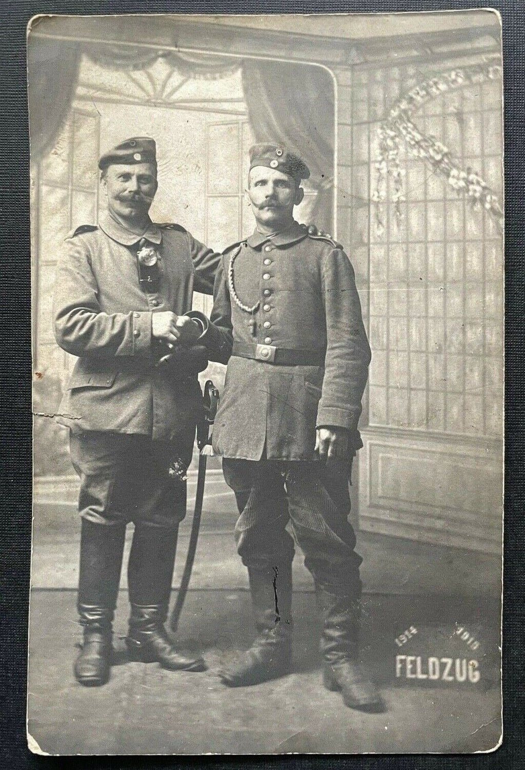 Porträt Soldaten Uniform Barett Degen Bart Militär Krieg 410093 TH