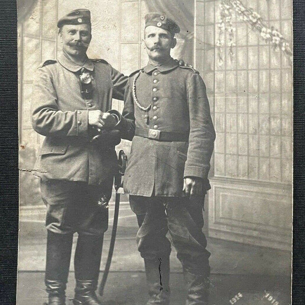 Porträt Soldaten Uniform Barett Degen Bart Militär Krieg 410093 TH