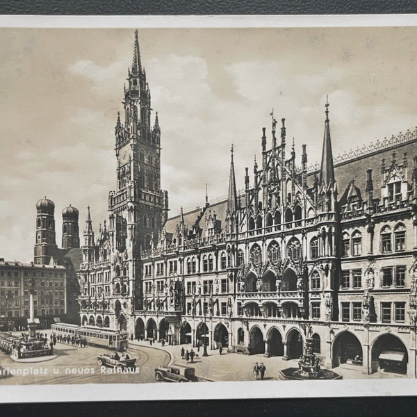 München Marienplatz Neues Rathaus Stadt Turm Bayern Deutschland 600142A TH D
