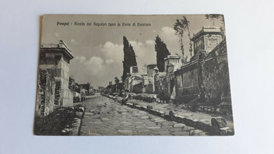 Pompei - Strada del Sepoleri fuori la Porta di Ercolano. 11168FH
